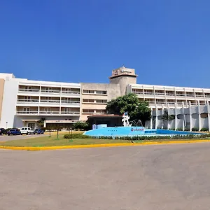 Cubanacan Comodoro Havana